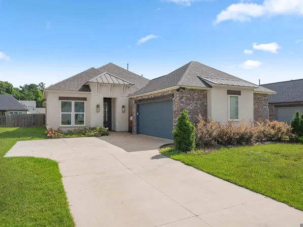 9587 S Creek Dr, Denham Springs, LA 70726
