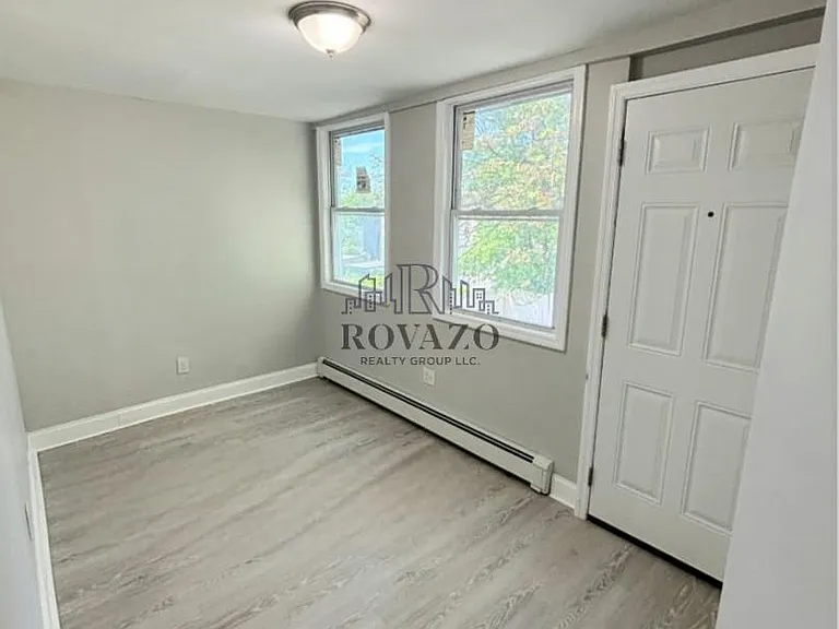 591 S 19th St #1 — Photo 5