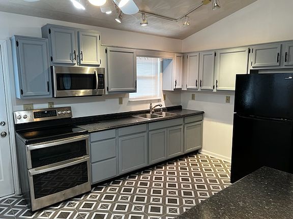 5th image of 9403 Pirouette Ave