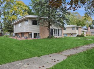 356 Winnebago St, Park Forest, IL 60466