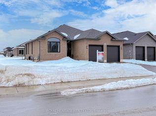 22 Bel Air Cres, Quinte West, ON K8V 0H4