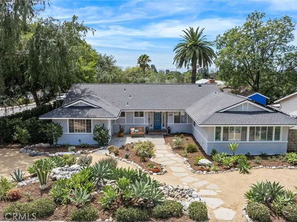580 Black Hills Dr, Claremont, CA 91711