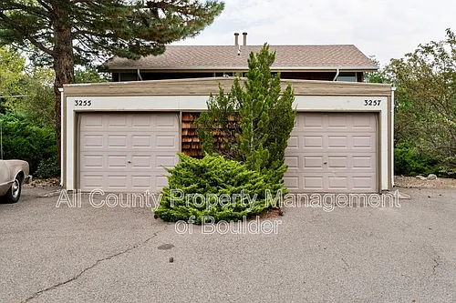 3257 Stanford Ave Photo 1