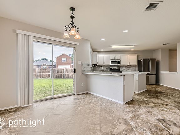 4th image of 8141 Mossberg Dr