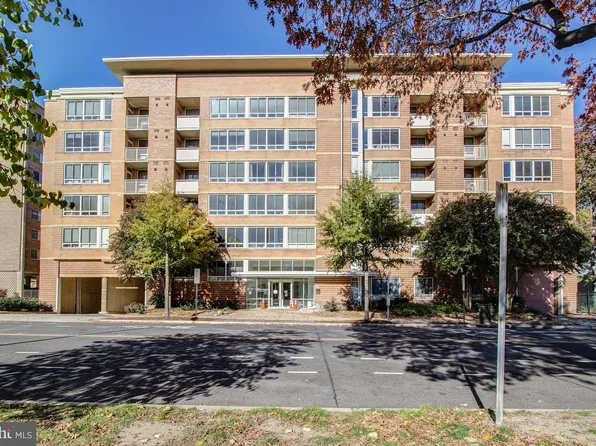 350 G St SW APT N507, Washington, DC 20024