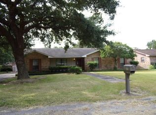 4033 Warbler St, Orange, TX 77630