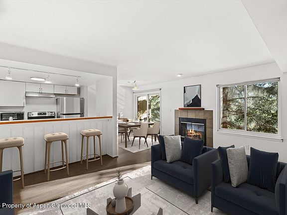 2nd image of 35 Lower Woodbridge Rd