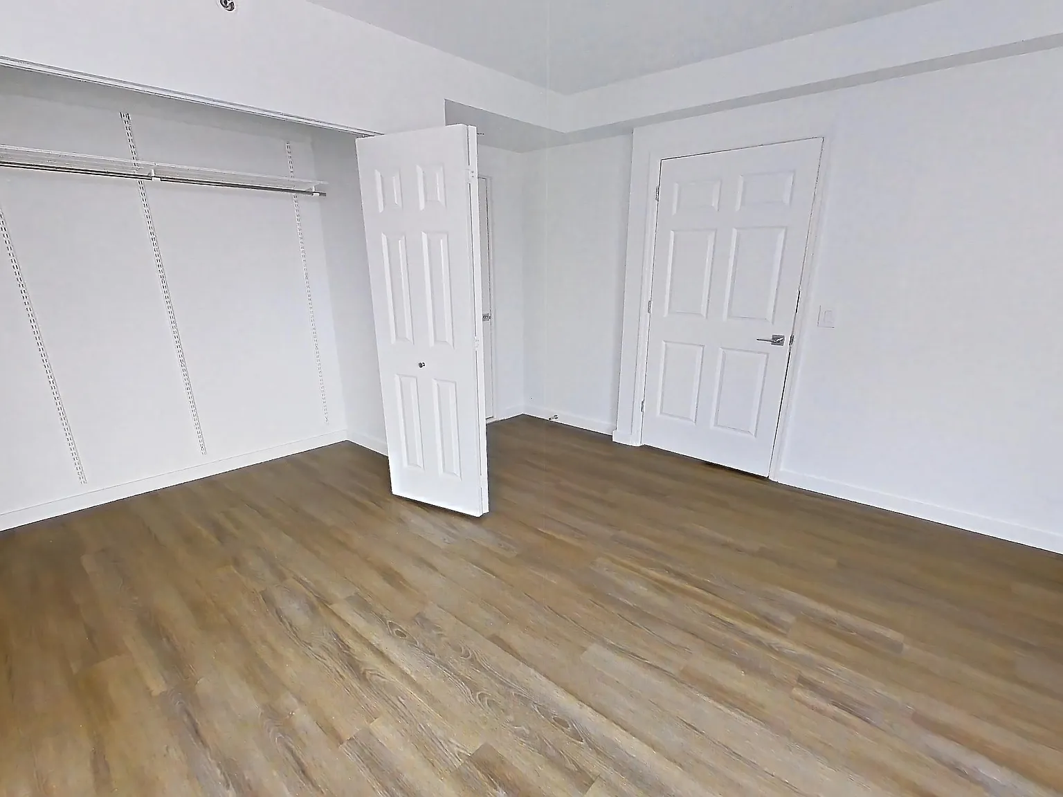 2 bed, 1145 sqft, $5,600 — Photo 4