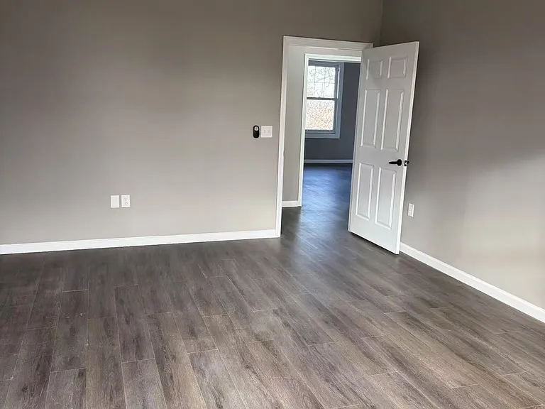 747 Clinton Springs Ave — Photo 35