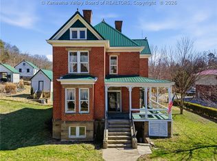 512 Walgrove Rd, Elkview, WV 25071