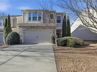 6210 Crested Moss Dr, Alpharetta, GA 30004