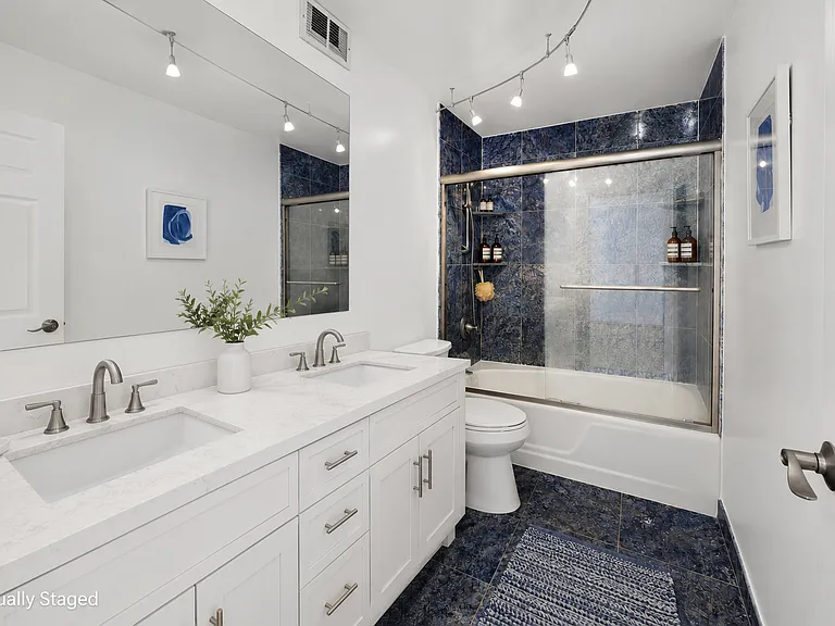 400 E 70th St #501 — Photo 8