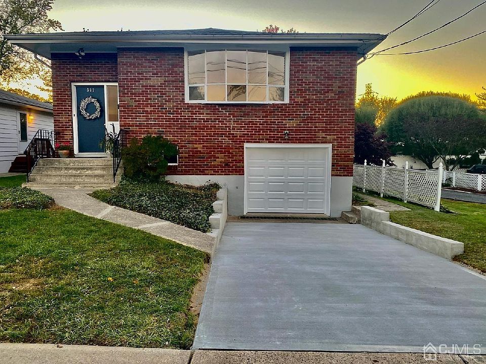 1st image of 111 Standiford Ave