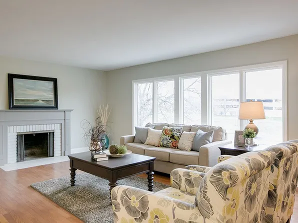 6335 Halifax Ave, Edina, MN 55424