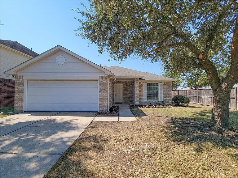 9319 Knockomie Ct — Photo 1