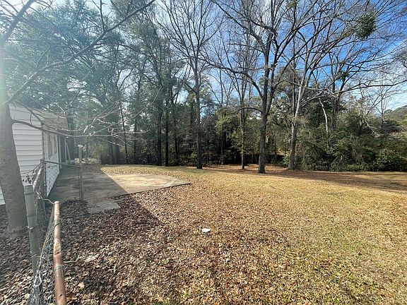 3rd image of 114 Spanish Oak Dr