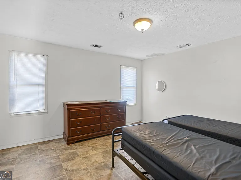 492 Pine Rd — Photo 16