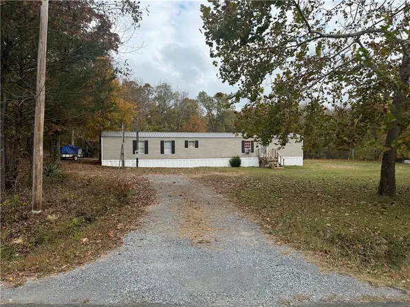1000 Berry Bennett Rd, Chatsworth, GA 30705