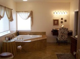 19405 Arosa Rd, Tehachapi, CA 93561