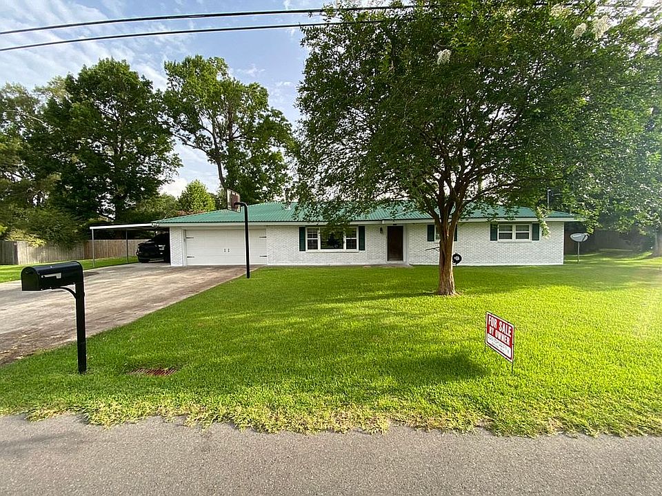 1st image of 2706 Prienwood Dr