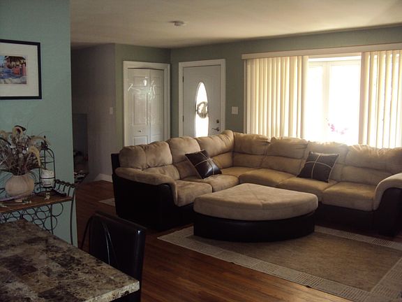 5th image of 9310 Rollingwood Dr