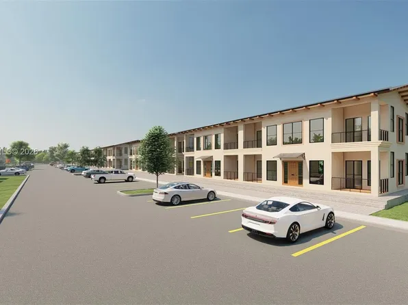 615 W Cowboy Way, Labelle, FL 33935