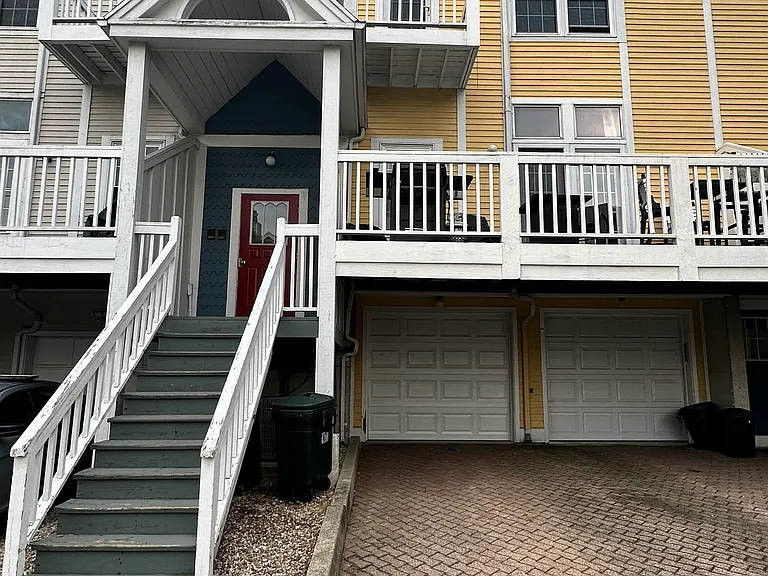 918 Quinnipiac Ave #7 — Photo 1