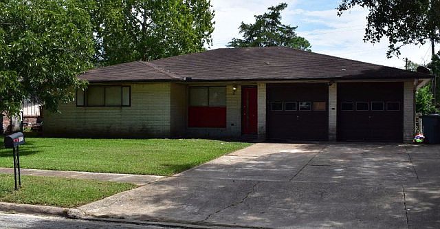1st image of 2016 Sandlewood Dr