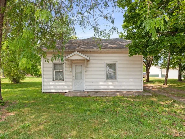 7484 S Adrian Hwy, Adrian, MI 49221