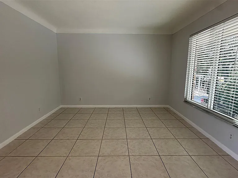 1900 NE 29th St #2C — Photo 5