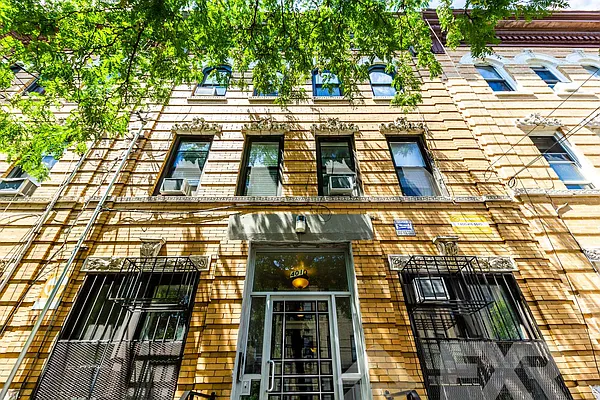 Rented by EXR | media 29