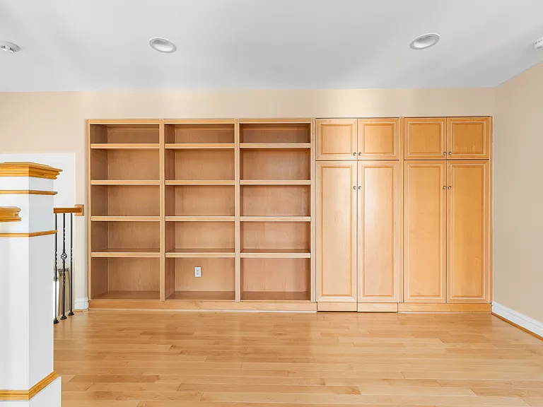 882 W Ocean View Ave — Photo 33