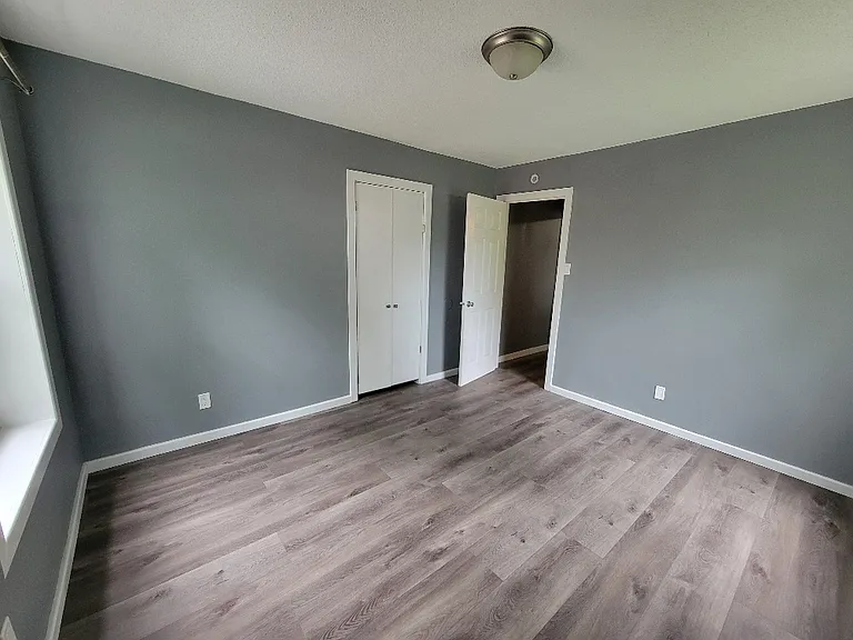 3571 Wright Ave — Photo 12
