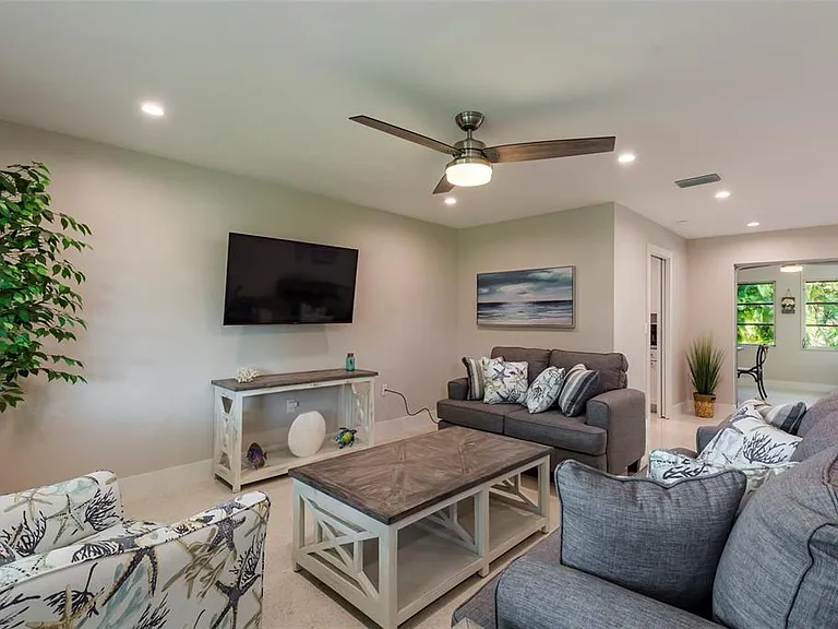 3005 Chase Cir — Photo 4
