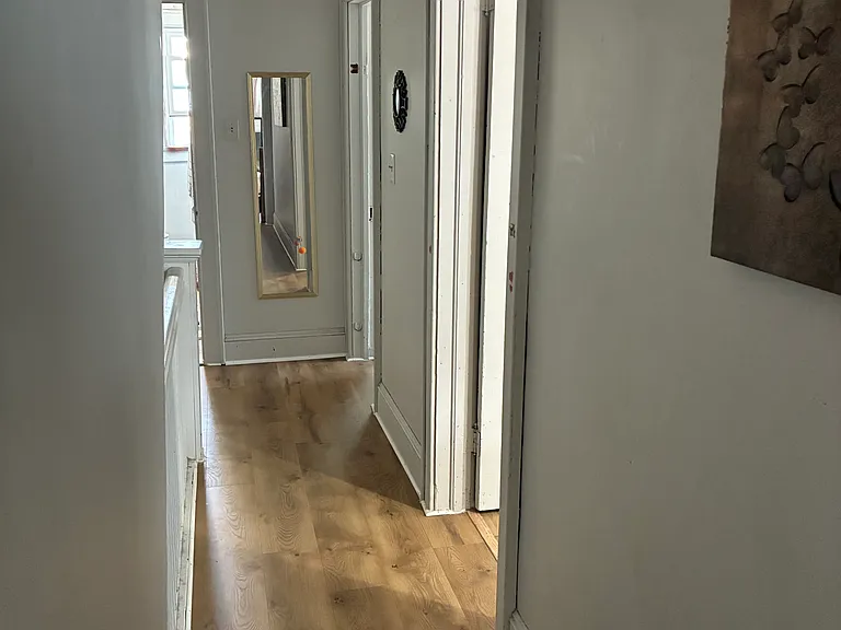 914 W Locust St #1 — Photo 12