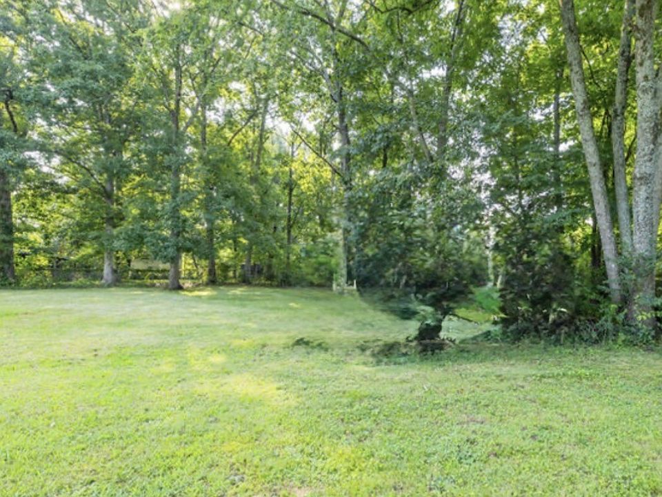 1st image of 1369 Saint Anne St Lot 86