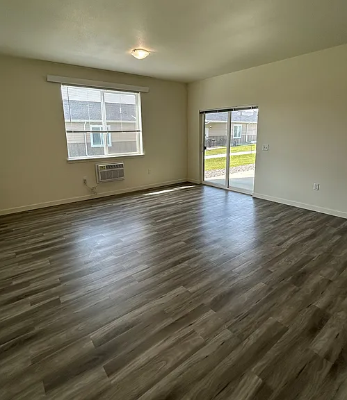 Home Run Patio Home Apartments — Photo 19