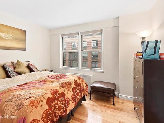 5th image of 177 E 75th St APT 15A
