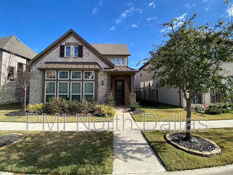 1st image of 6909 Royal View Dr
