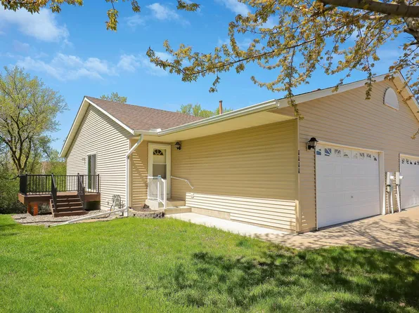 1111 Lilac Ct, Waconia, MN 55387