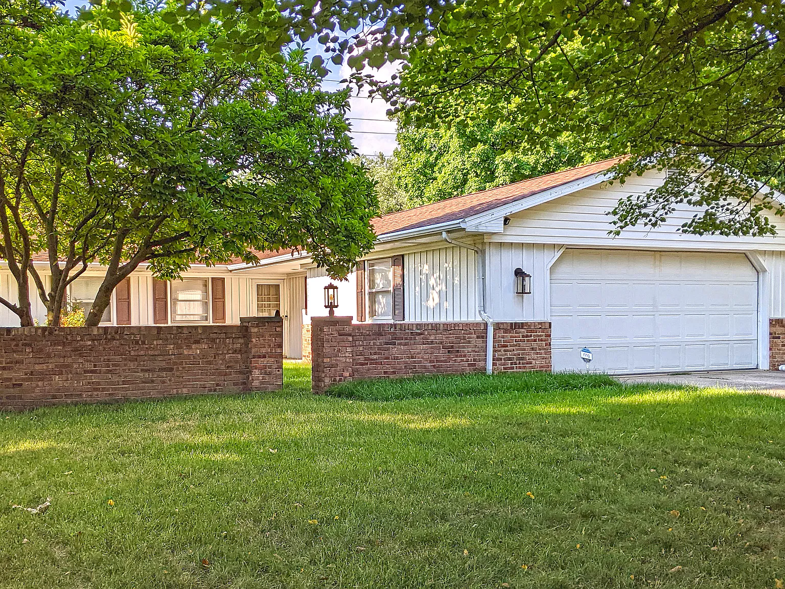 3 bed, 1744 sqft, $2,250 — Photo 2