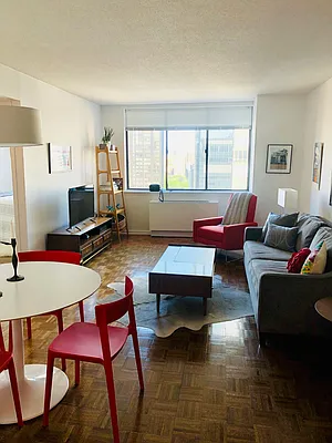 Rented by Compass | media 2