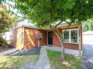 206 Aurora St, Lancaster, NY 14086