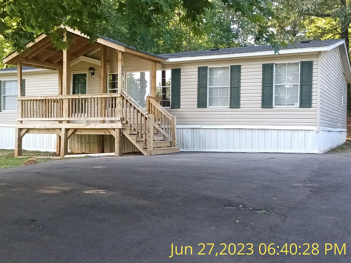 Building Photo - 486 N Pond Fork Rd