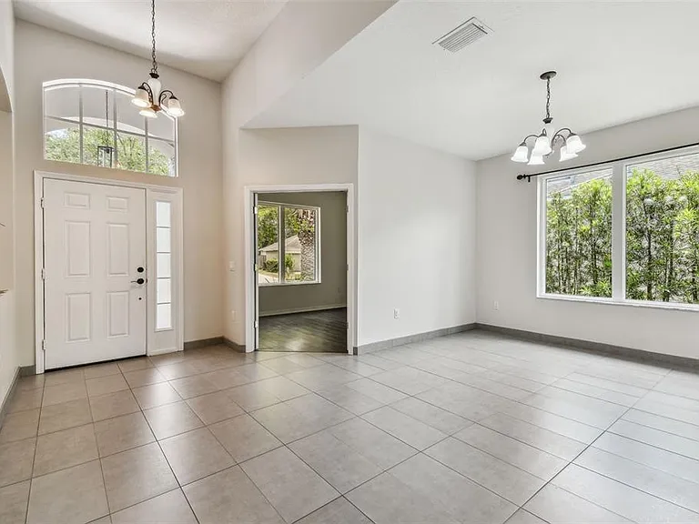 8208 Pinewood Run Ct — Photo 42