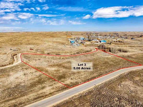 10180 Copperhead Ln, Caldwell, ID 83607