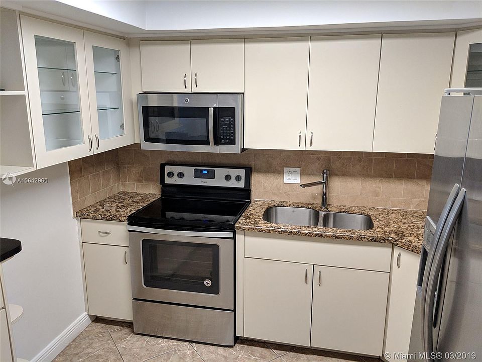 1st image of 16570 NE 26th Ave APT 4C