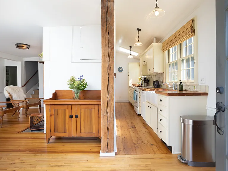 30 Indian Mountain Rd — Photo 4