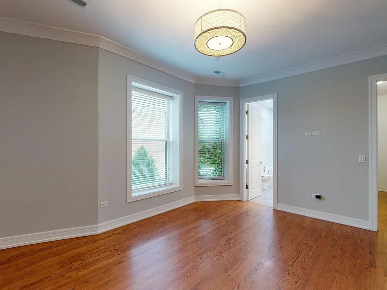3967 S Drexel Blvd — Photo 12