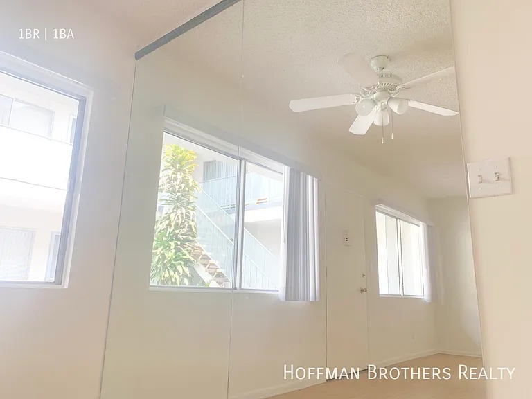 2311 S Bentley Ave #15 — Photo 4